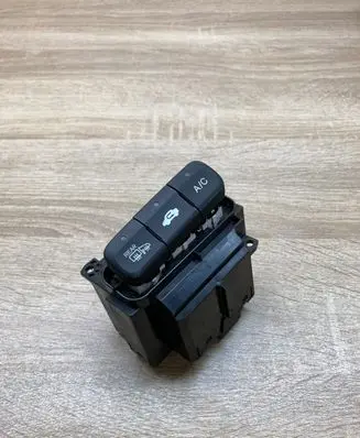 Honda CR-V Windscreen/window heater switch HONDAACSWITCH