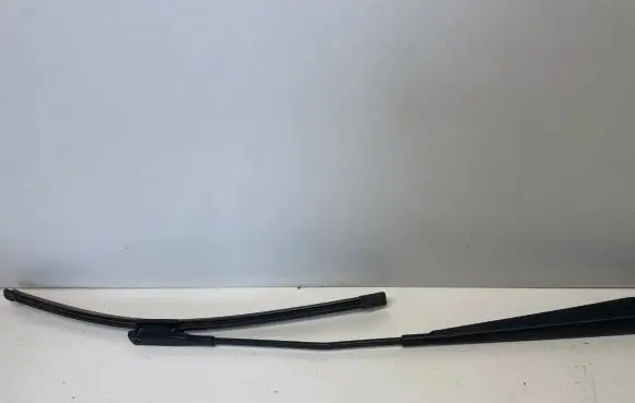 Volvo S60 Front wiper blade arm 30655615