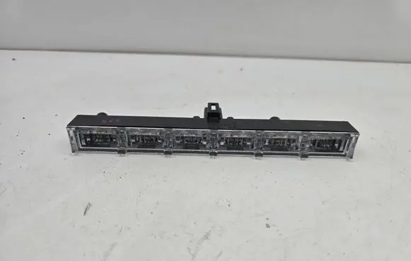 Toyota Auris E180 Third/center stoplight 1258412 30410 1258612