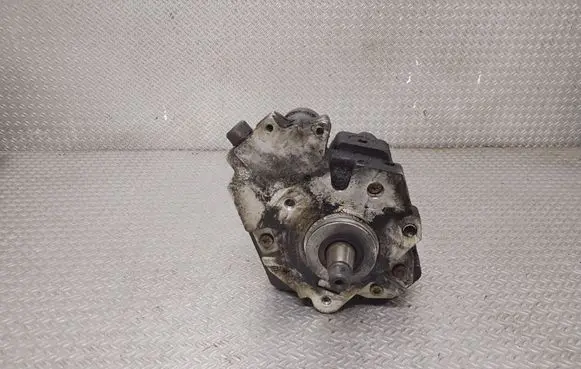 Mazda 3 I Fuel injection high pressure pump 0445010089 9651844380