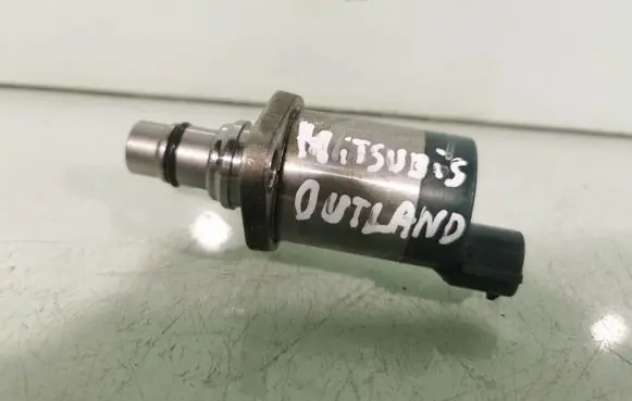 Mitsubishi Outlander Fuel pressure regulator 