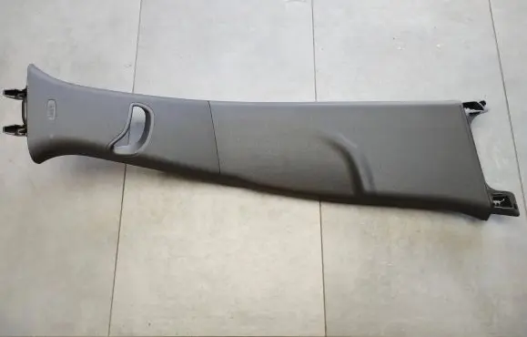 (B) pillar trim (bottom)
