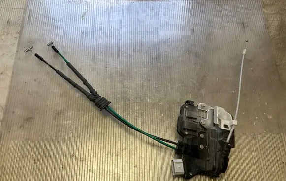 KIA Sorento Rear door lock 5310SXM0B0 00131