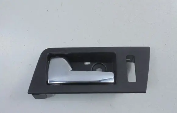 Ford Focus C-MAX Front door interior handle 8L847822601A