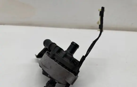 Audi Q4 Sportback e-tron Electric auxiliary coolant/water pump 1EA965567L