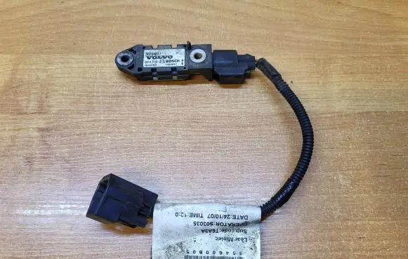 Volvo XC90 Airbag deployment crash/impact sensor 8691056