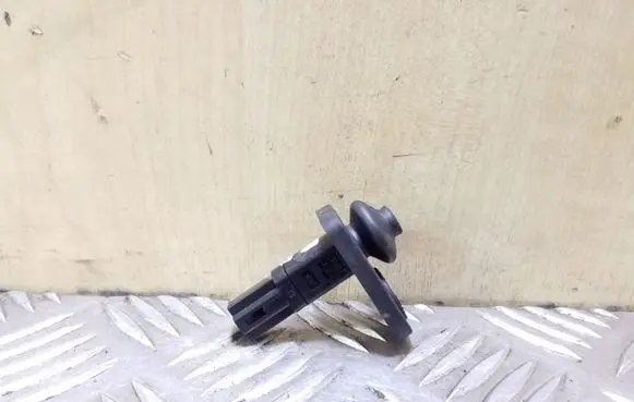 Hyundai i40 Front door sensor 