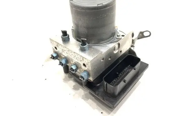 BMW X1 E84 ABS Pump 6768550