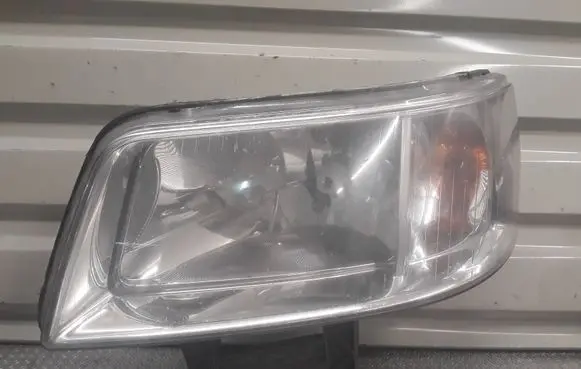 Volkswagen Transporter - Caravelle T5 Headlight/headlamp 7H1941015N