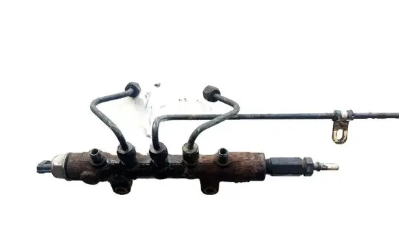 Ford Transit Fuel main line pipe
