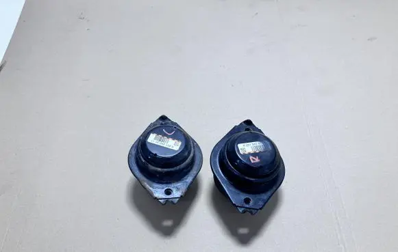 Mercedes-Benz ML W164 Engine mount vacuum valve A2512403117