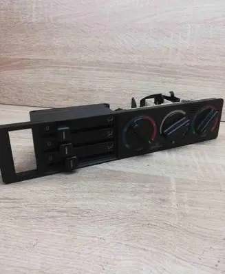 BMW 5 E34 Climate control unit 1384295