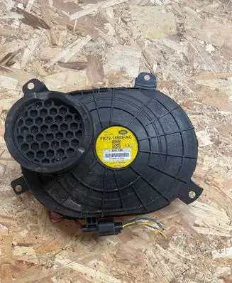 Land Rover Discovery Sport Subwoofer speaker FK7218808AC 15055W0