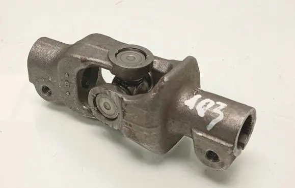 Volkswagen PASSAT B6 Steering column universal joint 