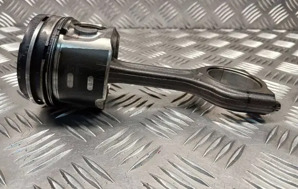 Citroen C4 I Piston with connecting rod 619 75L93