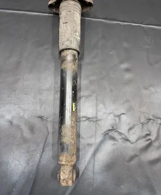 Infiniti FX Rear shock absorber/damper 562101DR0A 110607A