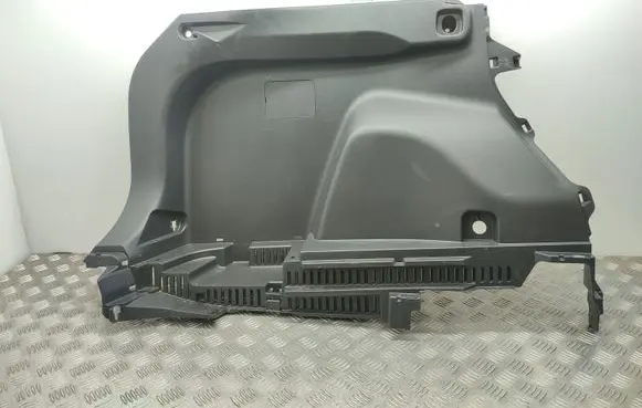 Trunk/boot side trim panel