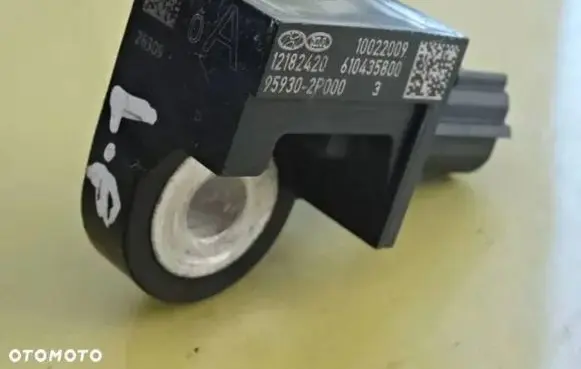 KIA Sorento Airbag deployment crash/impact sensor 95930-2P000
