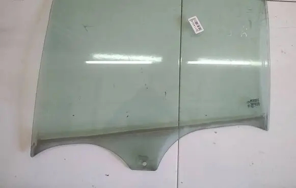 Renault Laguna III Rear door window glass AS2
