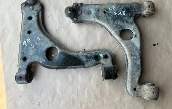 Opel Astra G Front upper control arm/wishbone 