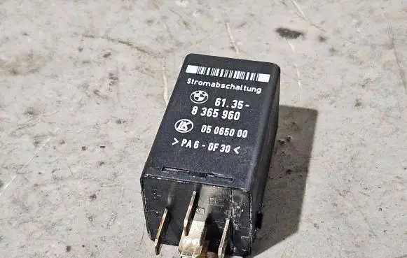 BMW 7 E38 Other relay 61358365960