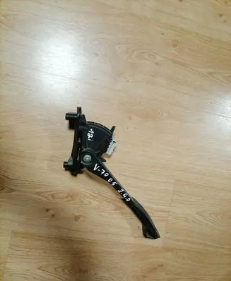 Volvo V70 Accelerator throttle pedal 30683516 6PV00853712