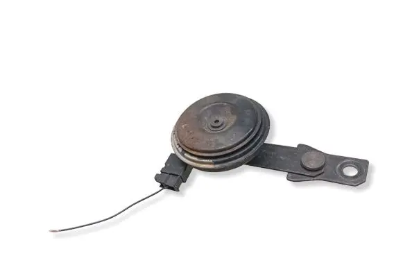 Toyota Auris E180 Horn signal 8651012630