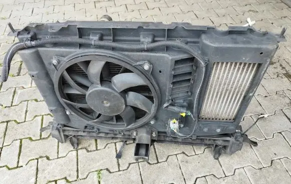 Peugeot 3008 I Radiator set P9680533480