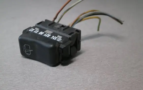Mercedes-Benz E W124 Wiper switch 1248210051