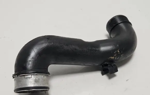 BMW 1 E82 E88 Intercooler hose/pipe 7590304 70362303 51750610