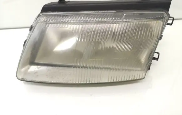 Volkswagen PASSAT B5 Headlight/headlamp 3A0941295