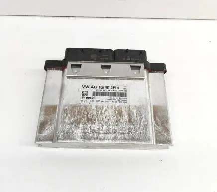 Volkswagen Golf VII Engine control unit/module 0EA907309A 0261S09103
