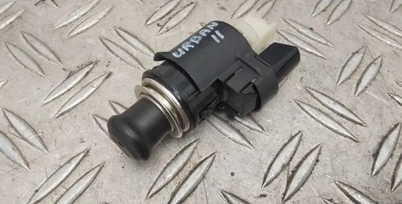 Toyota Urban Cruiser (XP110) Cigarette lighter 