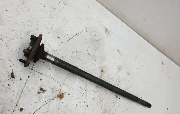 Rear driveshaft