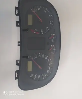 Volkswagen Golf IV Speedometer (instrument cluster) 1J0919880B