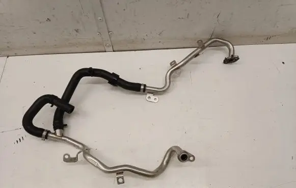 Mercedes-Benz CLA C118 X118 Engine coolant pipe/hose A6542032901 A6542032801