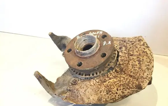 Volkswagen Golf IV Front wheel hub spindle knuckle