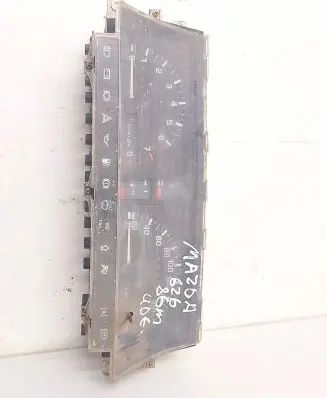 Mazda 626 Speedometer (instrument cluster)