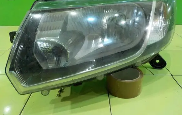 Dacia Sandero II Headlight/headlamp 260604111R