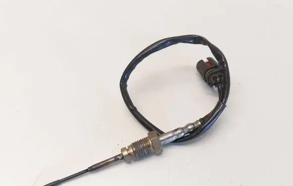 BMW 3 G20 G21 Exhaust gas temperature sensor 8582662