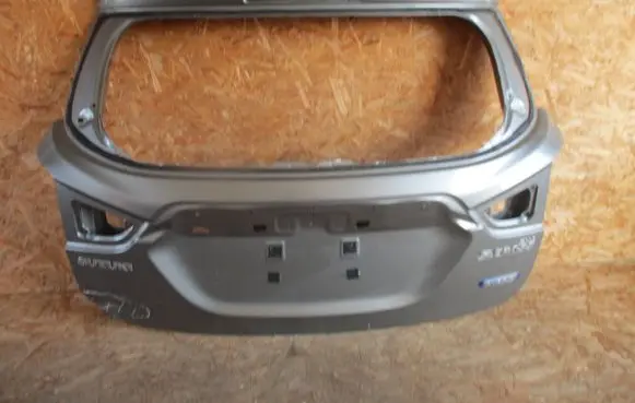 Suzuki SX4 S-Cross Truck tailgate 
