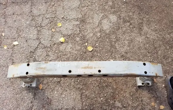 Toyota Avensis T250 Front bumper cross member OEM