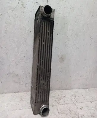 BMW 5 E60 E61 Intercooler radiator