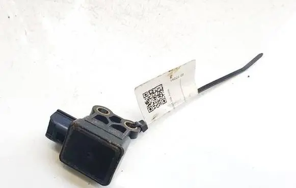 Mitsubishi Pajero Airbag deployment crash/impact sensor MR228392 X2T22171