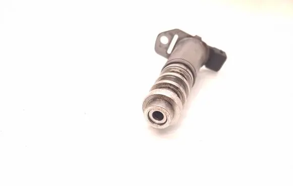 BMW X5M E70 Camshaft vanos timing valve 13150943 7561265 9936
