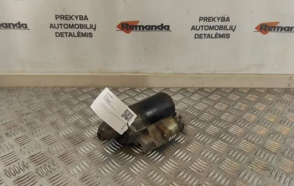 Mercedes-Benz A W169 Starter motor A0051517401