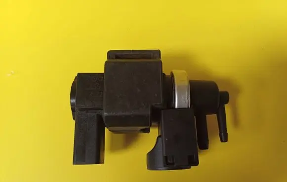 Audi A6 S6 C6 4F Turbo solenoid valve 059906629A 059906628A