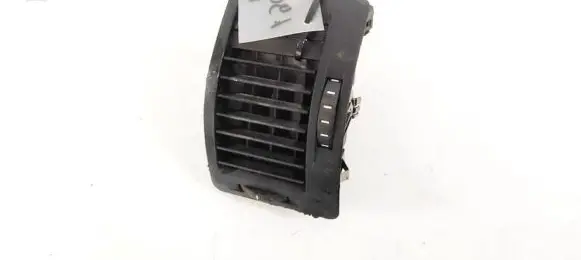 Skoda Octavia Mk2 (1Z) Dash center air vent grill