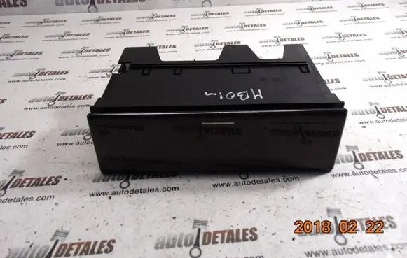 Mercedes-Benz E W210 Glove box A2106830091