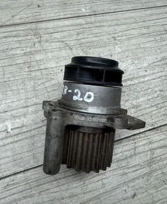 Volkswagen PASSAT B6 Water pump r28772 b2209111s